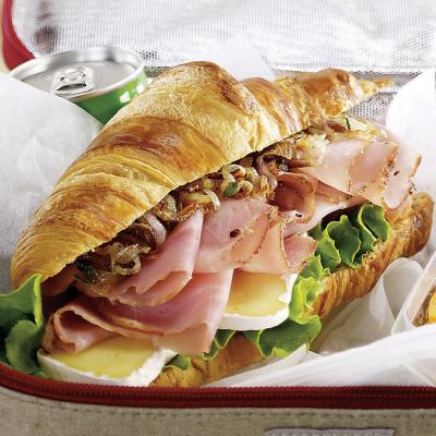 Croissants jambon et brie